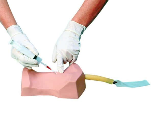 Cricothyrotomy Simulator With 4 Overlay Skins