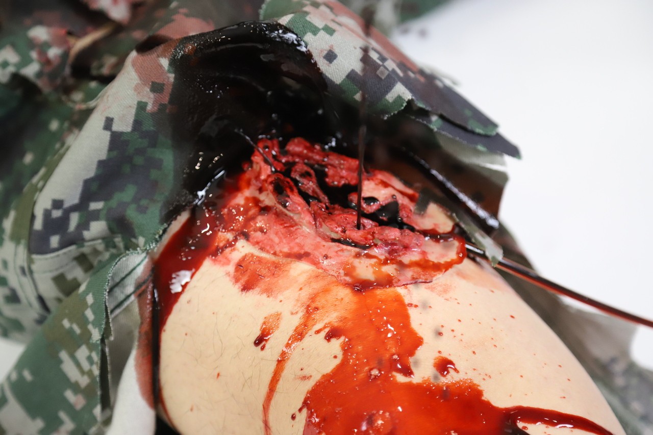 The Anatomy Lab Trauma Wound Moulage Kit