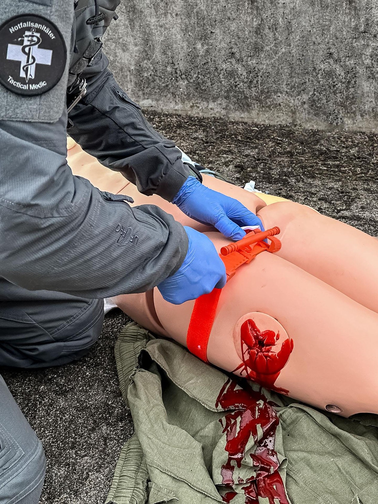 Combat Carl - Care and Evacuation Manikin