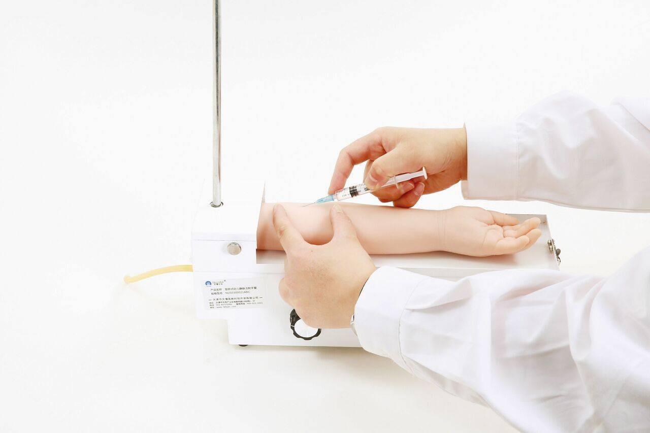 DISCONTINUED Anatomy Lab Infant IV Arm with Rotatable Valves