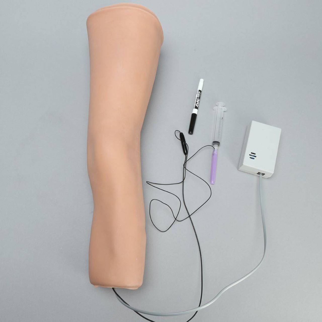 Soft Tissue Knee Injection Model with Skin